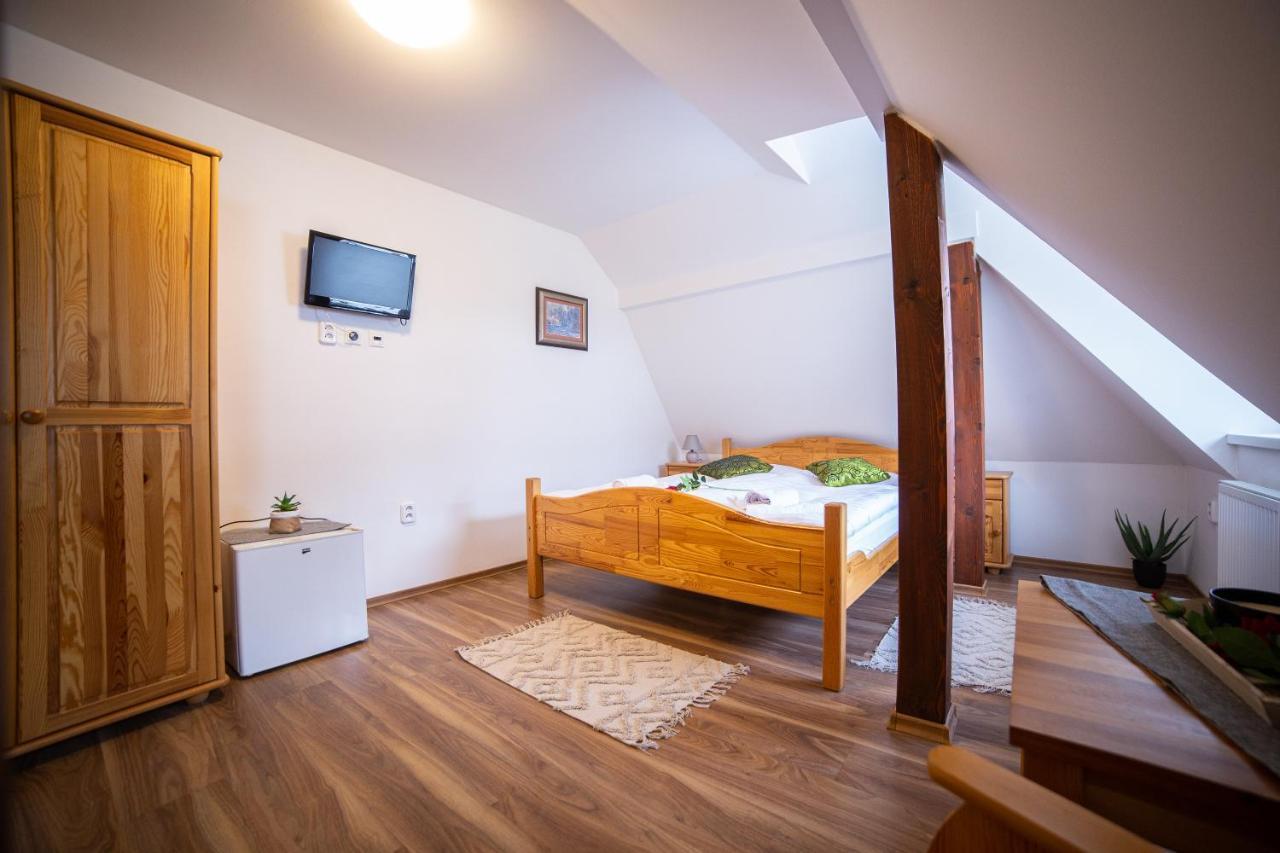 Penzion Palatin Rajecke Teplice Bagian luar foto