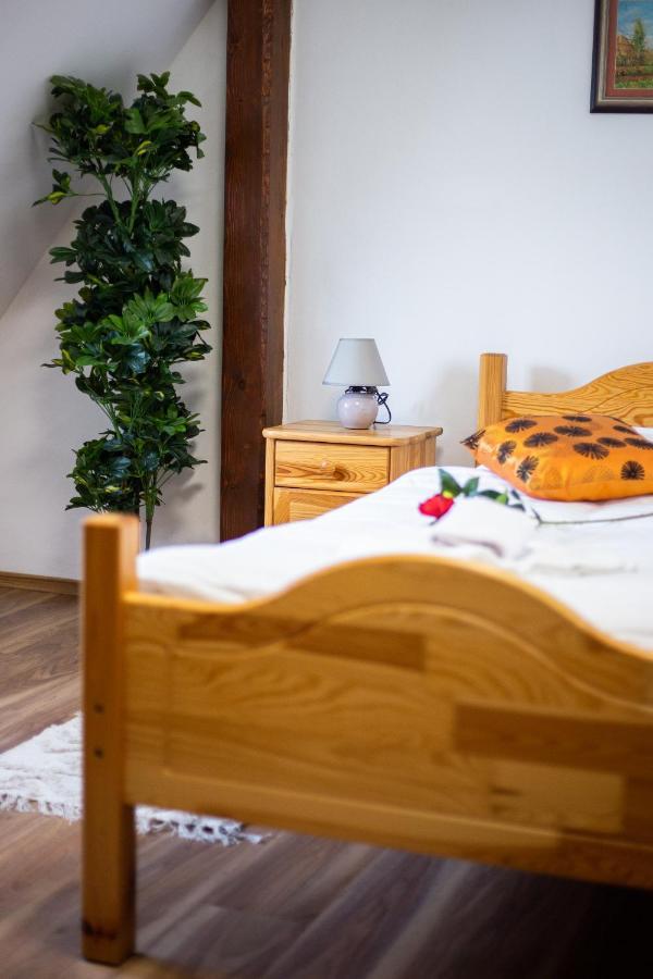 Penzion Palatin Rajecke Teplice Bagian luar foto